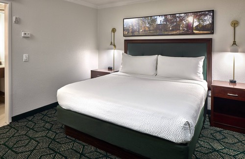 Athens Hotel | Ohio University Inn & Conference Center