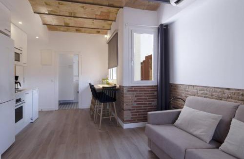 Collblanc y La Torrassa Apartment | Ola Living Camp Nou