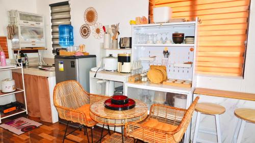 Olango Island House | Olango Island - S&E-3 Tiny Guest House Fully Furnished with Hot Shower, Washer, Wi-Fi, Netflix & King-size Bed