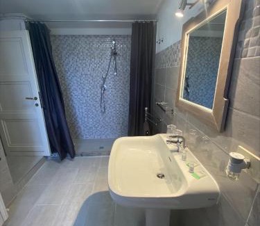 Oschiri House | OLASPRI