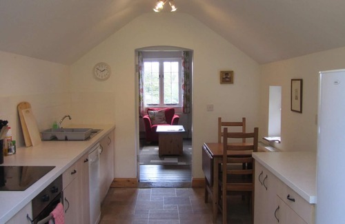 Newcastle-Under-Lyme Cottage | Old Bakehouse. Charming Cottages in Secluded Grounds of Historic Private Estate