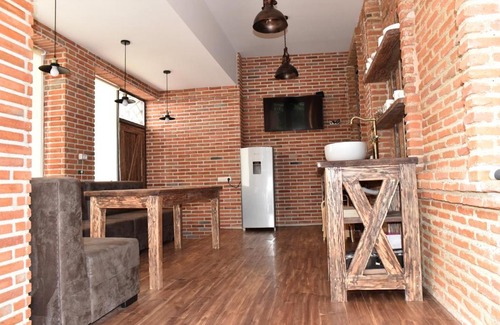 Telavi Hotel | Old Chache House