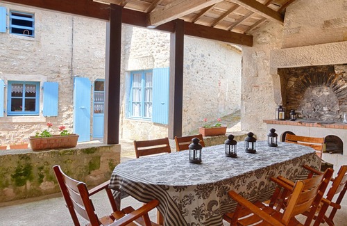 Saint-Michel-le-Cloucq House | Old Character Cottage In The South Vendee Near The Marais Poitevin