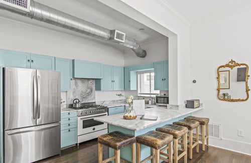 Old Enfield House | Old Hollywood Meets Old West Austin in Governor's Mansion!