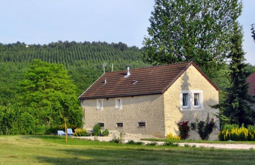 Lantenay Cottage | Old renovated farmhouse, 20 min from Dijon, 1243 miles from the Vineyard coasts