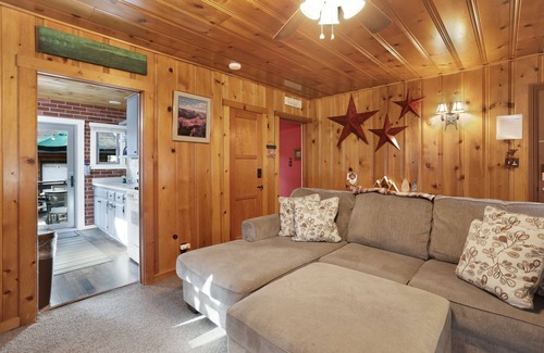 Big Bear Cabin | OLD School LOG Cabin #2340