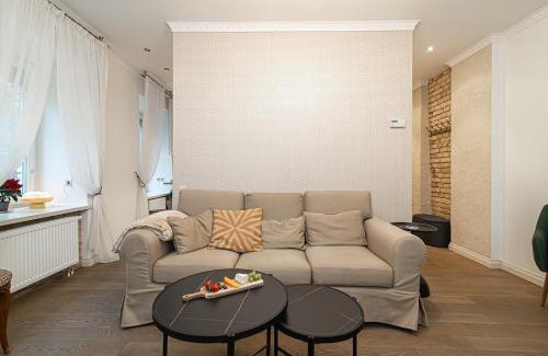 Old Town Apartment | Old Town Apartment on quiet private street