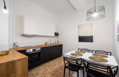 Old Town Apartment | Old Town Basilisk Apartment
