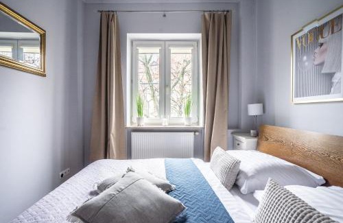 Nowe Miasto Apartment | Old Town Heart II - New Town Square - Just Renovated!