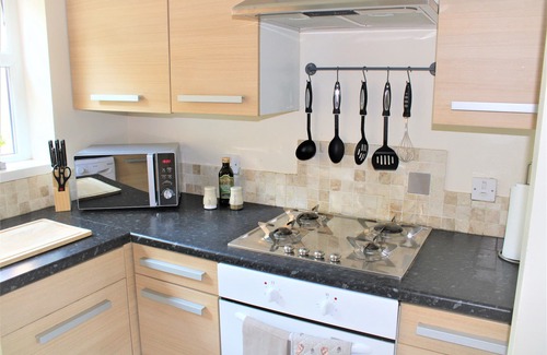 Milton Keynes House | Oldbrook Lovely 3 bedroom house FREE WIFI AND NETFLIX