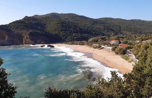 Kato Vrontou House | Olga Paltsi Rooms