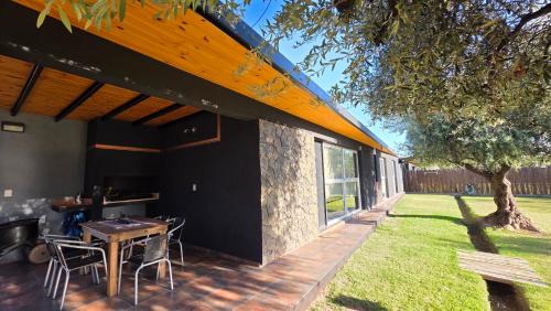 Bajo Lunlunta House | OlivaNegra Resort - Oliva3