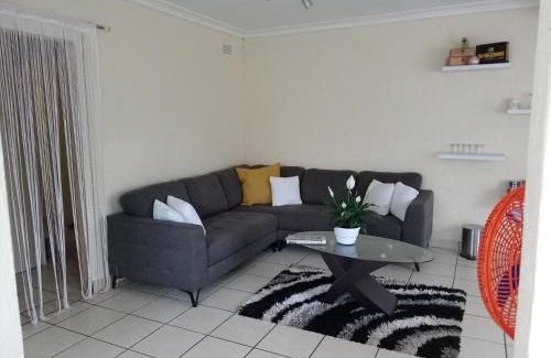 Krugersdorp Apartment | Olivia Pines Guesthouse 4 Bedroom Self Catering House