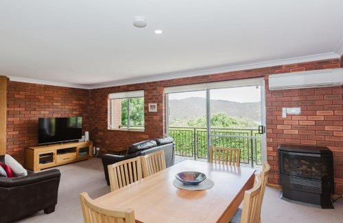Jindabyne Apartment | Ollies Place
