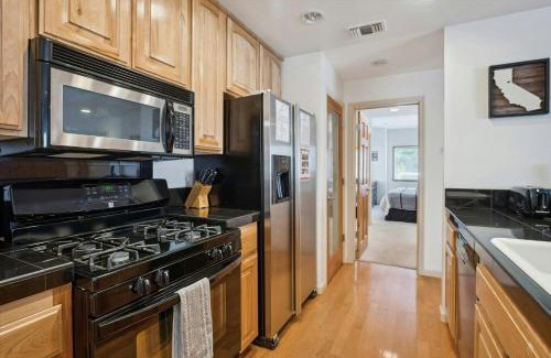 Olympic Valley Apartment | Olympic Pines Lodge