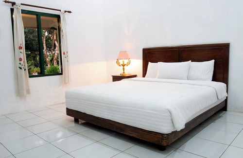 Temanggung House | Omah Kebon Guest House