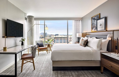 Tempe Hotel | Omni Tempe Hotel at ASU