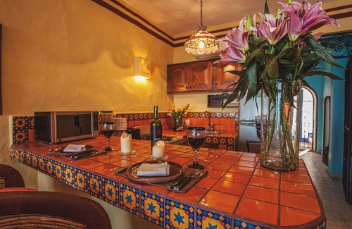 Amapas Condo | On Los Muertos beach