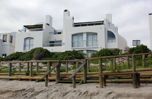 Paradise Beach Apartment | On the Beach 2 Langebaan 2-sleeper