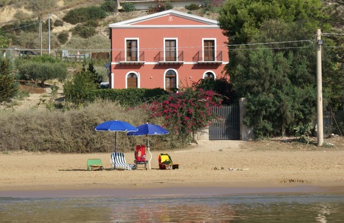Realmonte Villa | On the beach at the Scala dei Turchi - Mistral