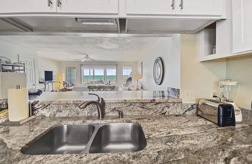 Inlet Beach House | "On the Beach" | Beach Front | Steps to the Beach | 2 Bikes Included