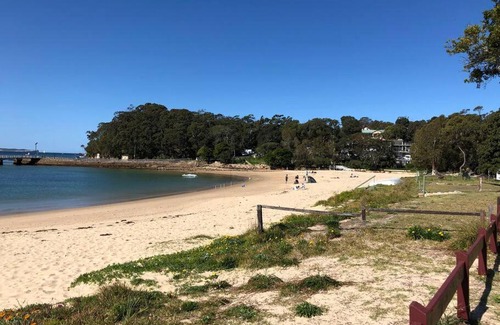 Bundeena House | On the beach house on Hordens Beach, Bundeena