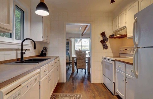 Memphremagog Regional County Municipality Ski Chalet | On the edge of lac Lovering - Spa - Monthly