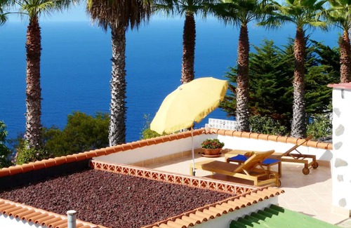 San Juan del Reparo House | On the Finca Seguro with a stunning sea view far from tourism