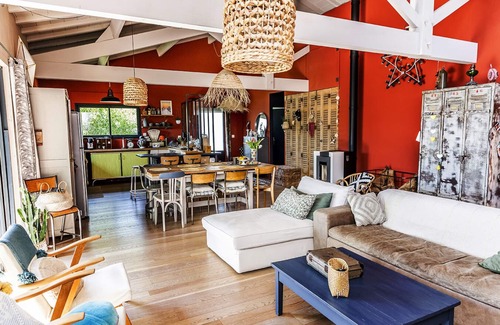 Cantenac House | On the ocean road