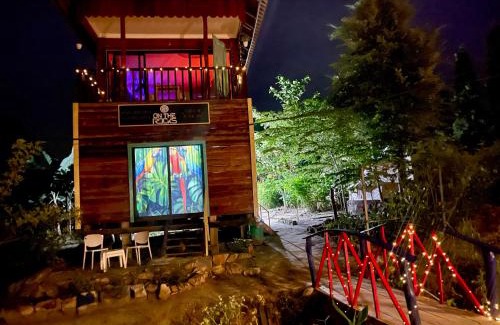 Koh Rong Sanloem Hotel | On the Rocks