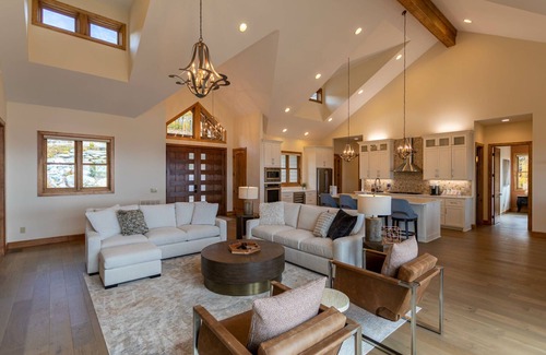 Sugar Mountain House | On The Rocks - Luxury Sugar Mountain Home with VIEWS!