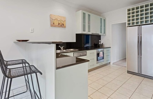 Kingston Beach Cottage | Once Upon a Tide Kingston Beach Esplanade Living