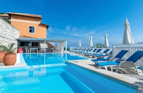 Xirokastello Apartment | One bed property with spectacular sea views