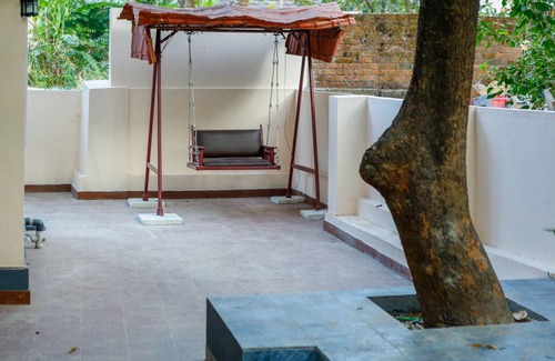 Thrissur Villa | One bed room with toilet in a posh villa