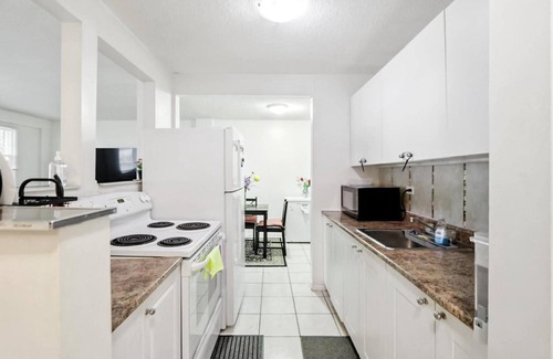 Mission District Apartment | One bedroom 1 bathroom mins from stampede grounds.