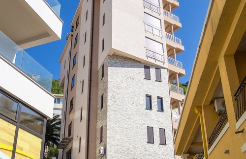 Rafajlovici Apartment | One bedroom apartment with sea view "Lumiere"