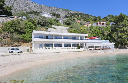 Zivogosce Apartment | One bedroom apartment near beach Živogošće - Porat, Makarska (A-18150-a)