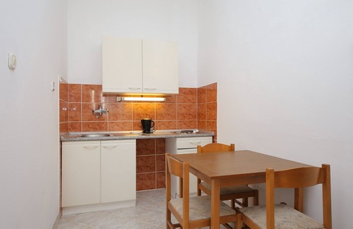 Baska Voda Apartment | One bedroom apartment with terrace and sea view Baška Voda, Makarska (A-2756-d)