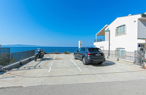 Drasnice Apartment | One bedroom apartment near beach Drašnice, Makarska (A-6652-b)