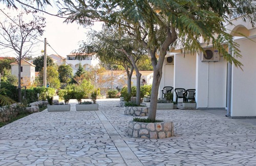 Vinjerac Apartment | One bedroom apartment with terrace and sea view Vinjerac, Zadar (A-3248-a)
