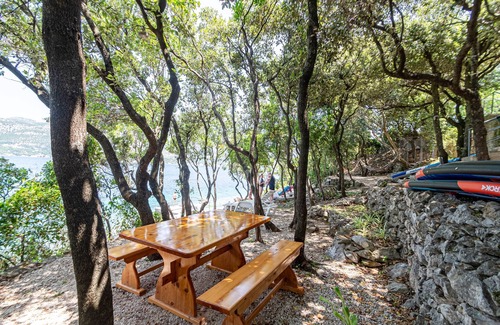 Cove Tri Zala (Zrnovo) Apartment | One bedroom apartment near beach Tri Žala, Korčula (A-9237-c)