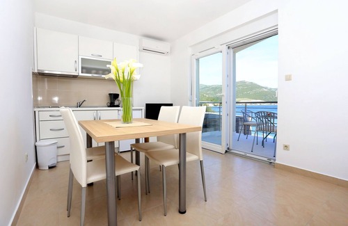 Klek Apartment | One bedroom apartment near beach Klek, Neretva Delta - Ušće Neretve (A-10031-d)