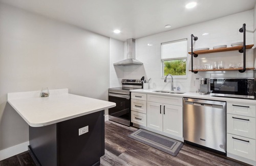 Ocean Cay Apartment | One-Bedroom Condo Queen Bed, Sleeper Sofa – 250 Feet to Beach Access