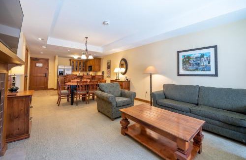 Crested Butte Apartment | One Bedroom Condo with Large Balcony over Mountaineer Square condo