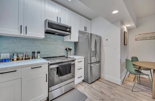 Coral Ridge Condo | One-bedroom Suite | Heated pool | Dock Access | Quiet Neighborhood | SaltAire Three | RESlDENCES