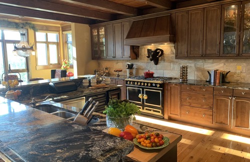Silvertip House | One Of A Kind Mountain Home With Gorgeous mountain Views