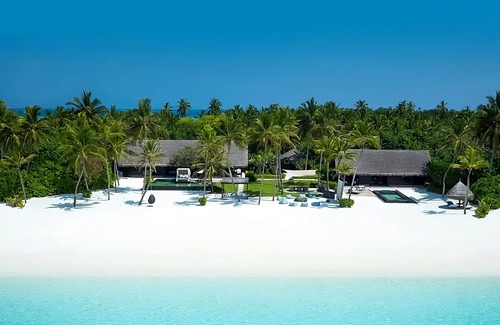 Reethi Rah Apartment | One&Only Reethi Rah, Grand Sunset Residence, Beach View From The Balcony!