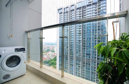 Ngoc Khanh Apartment | One, Two bedrooms Vinhomes Metropolis near Lotte building