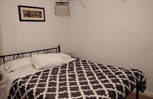 Tallahassee Apartment | One unit of a fully renovated duplex near FSU