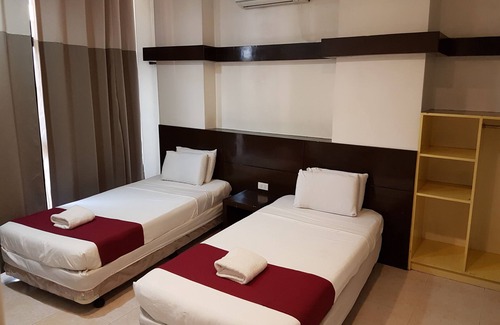 Iloilo City Proper Hotel | Ong Bun Pension House